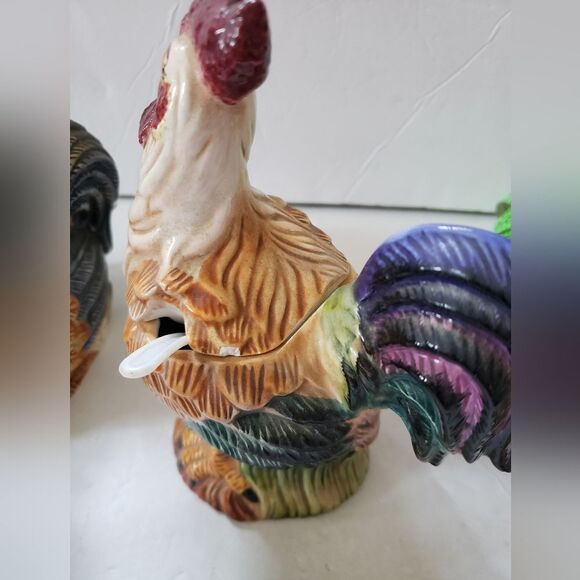 Kitchen Roosters   - Picture 7 of 8